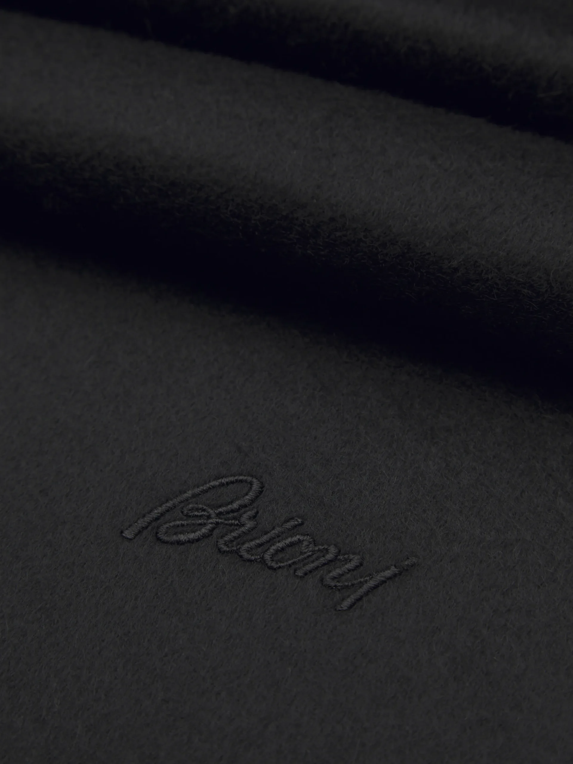 Black cashmere scarf