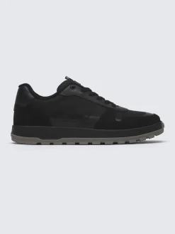 Black Crossing sneakers
