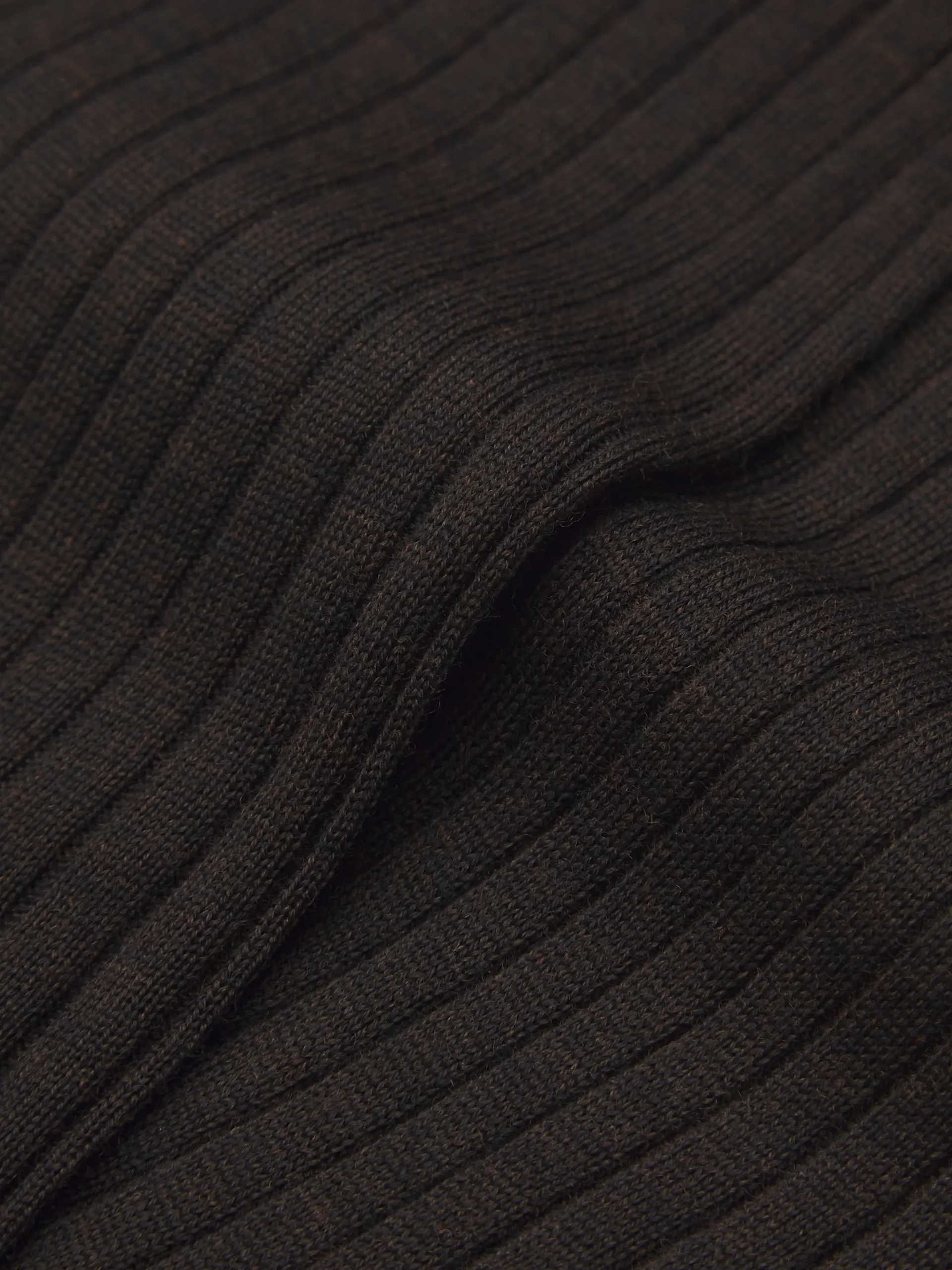Bordeaux ribbed wool mid-calf socks