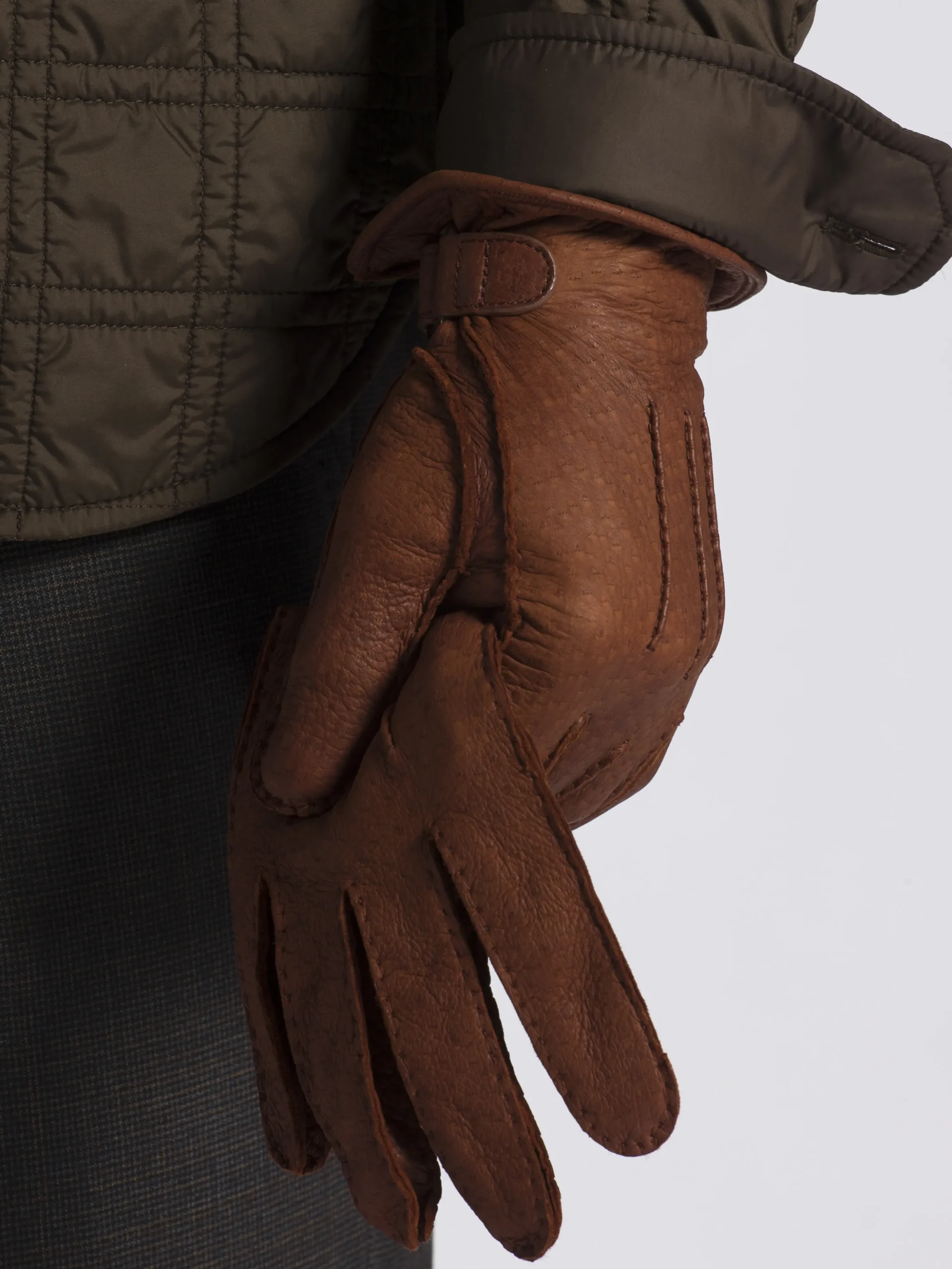 Burnt brown peccary leather gloves