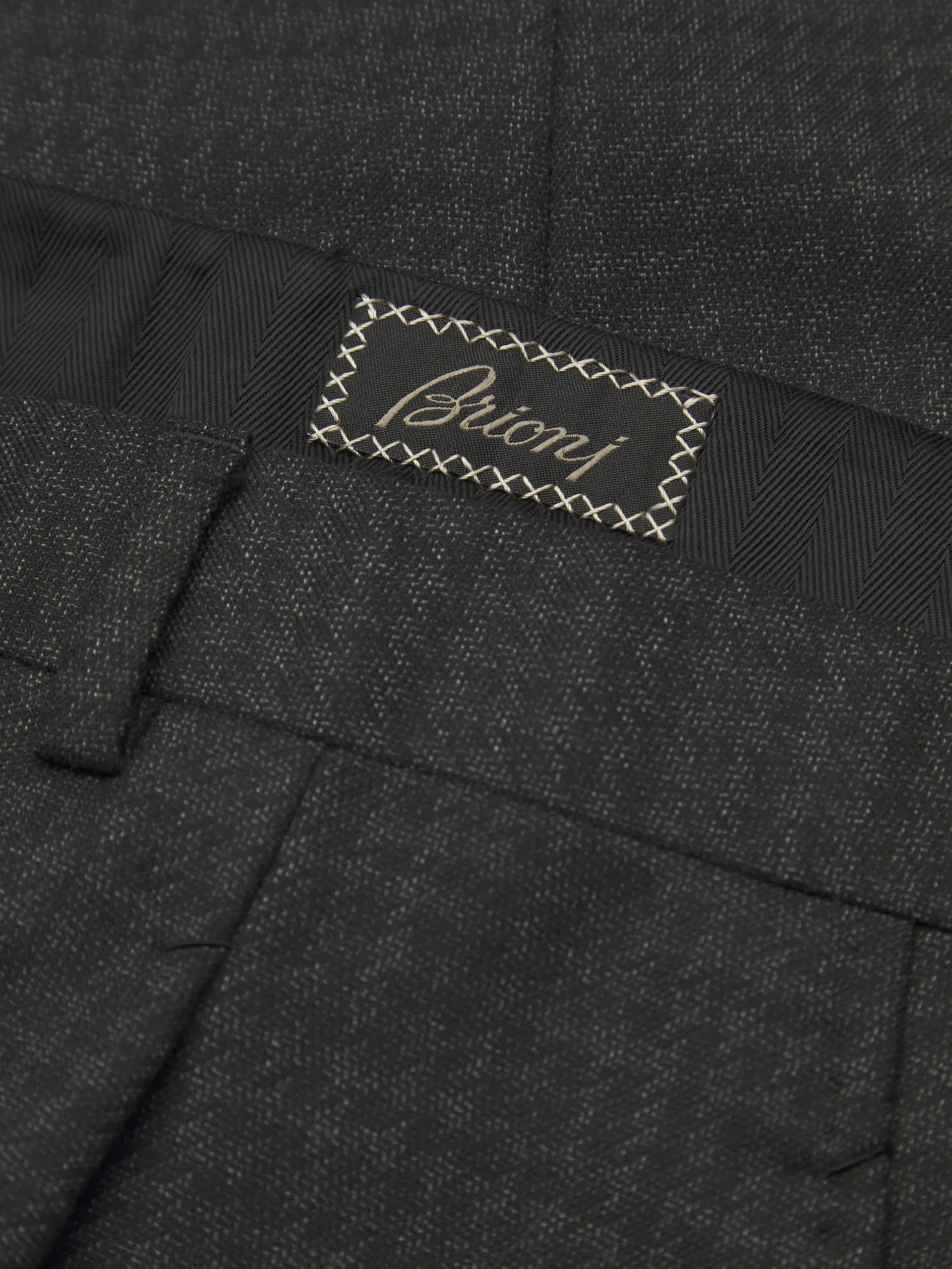 Charcoal grey houndstooth wool Plume suit