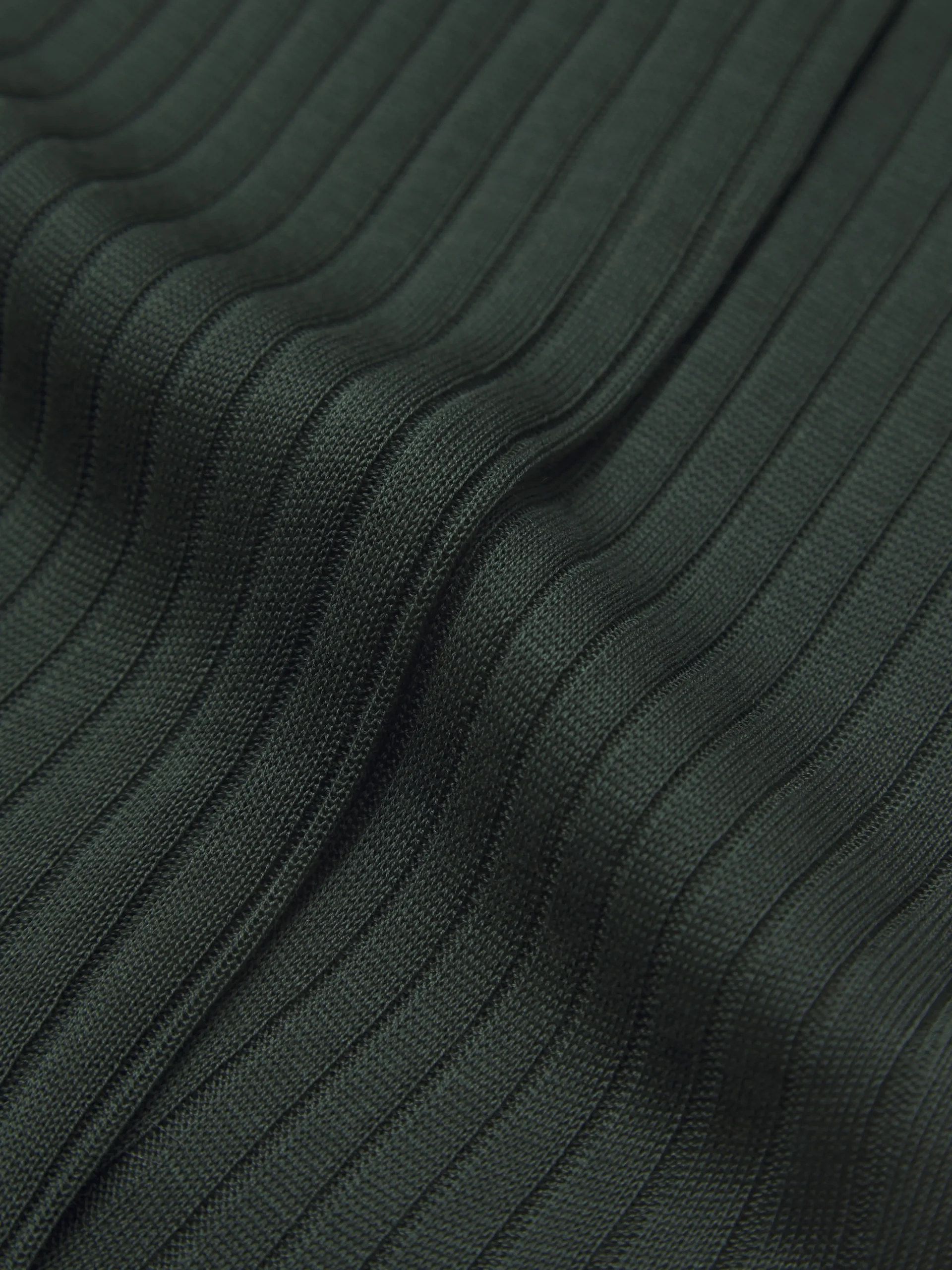 Dark green ribbed cotton socks