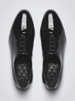Essential black patent leather evening oxford shoes