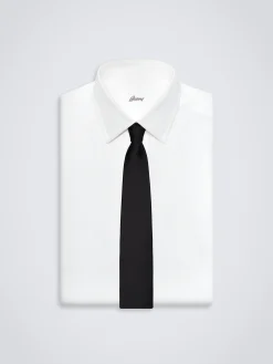 Essential black silk tie