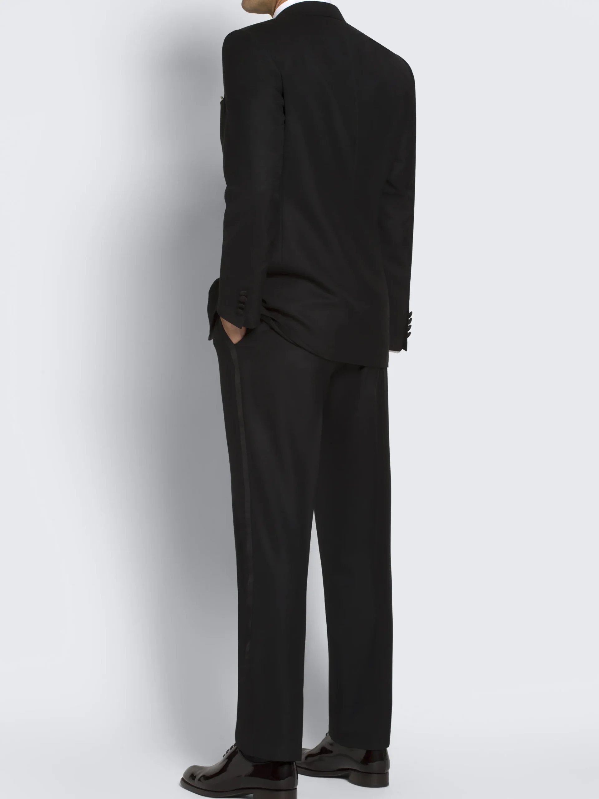 Essential black Super 160's wool Policleto tuxedo