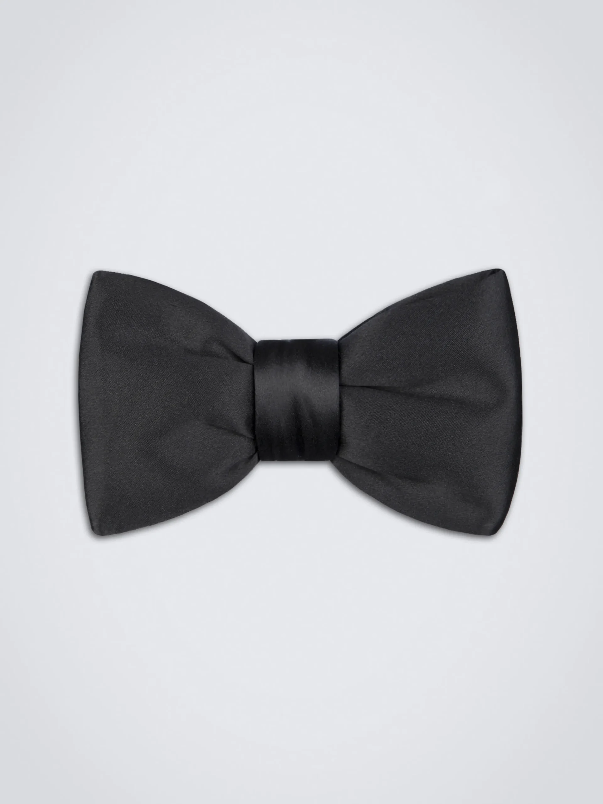 Essential black Super 160's wool Policleto tuxedo