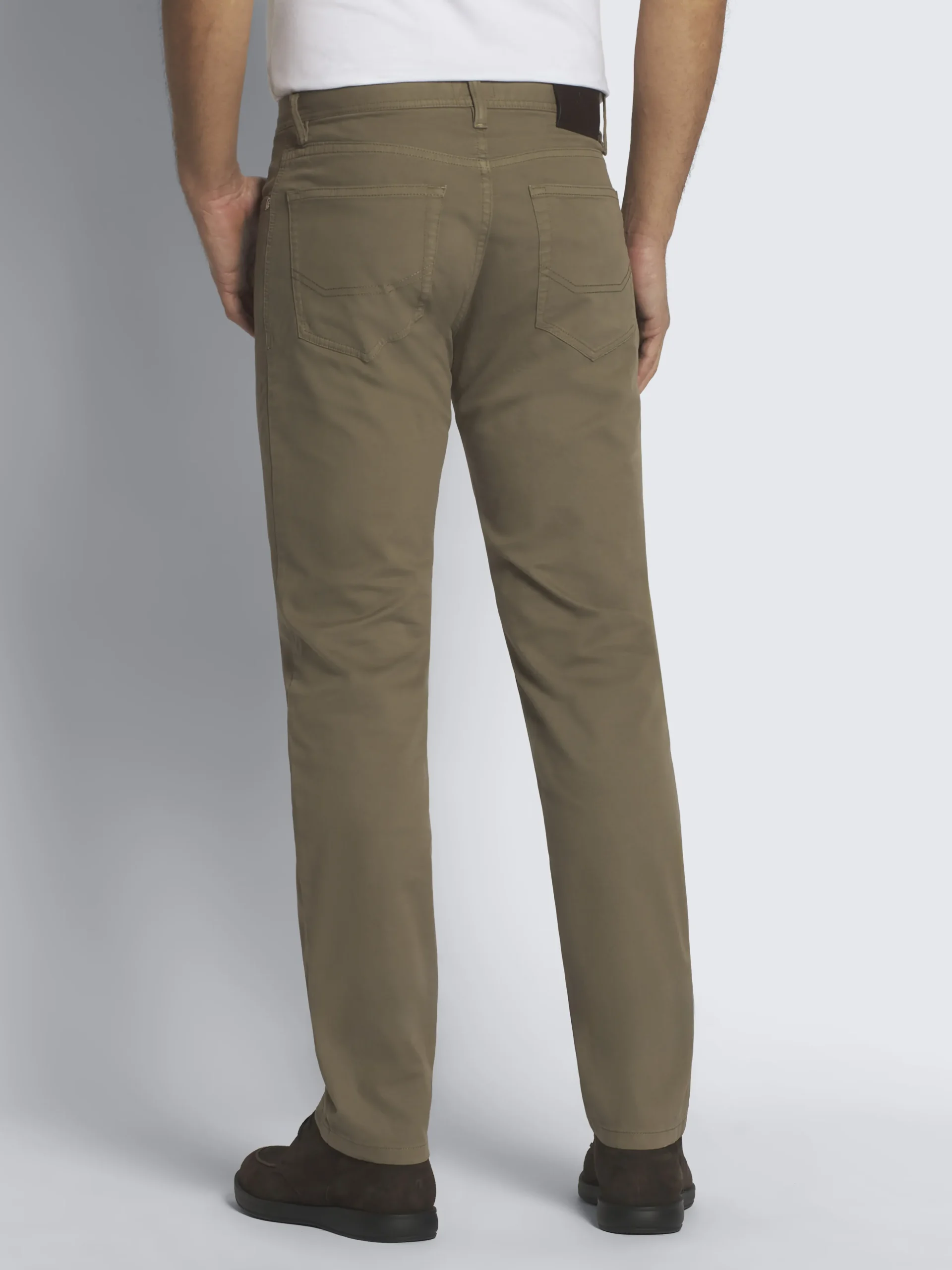 Essential military green organic stretch cotton Meribel jeans