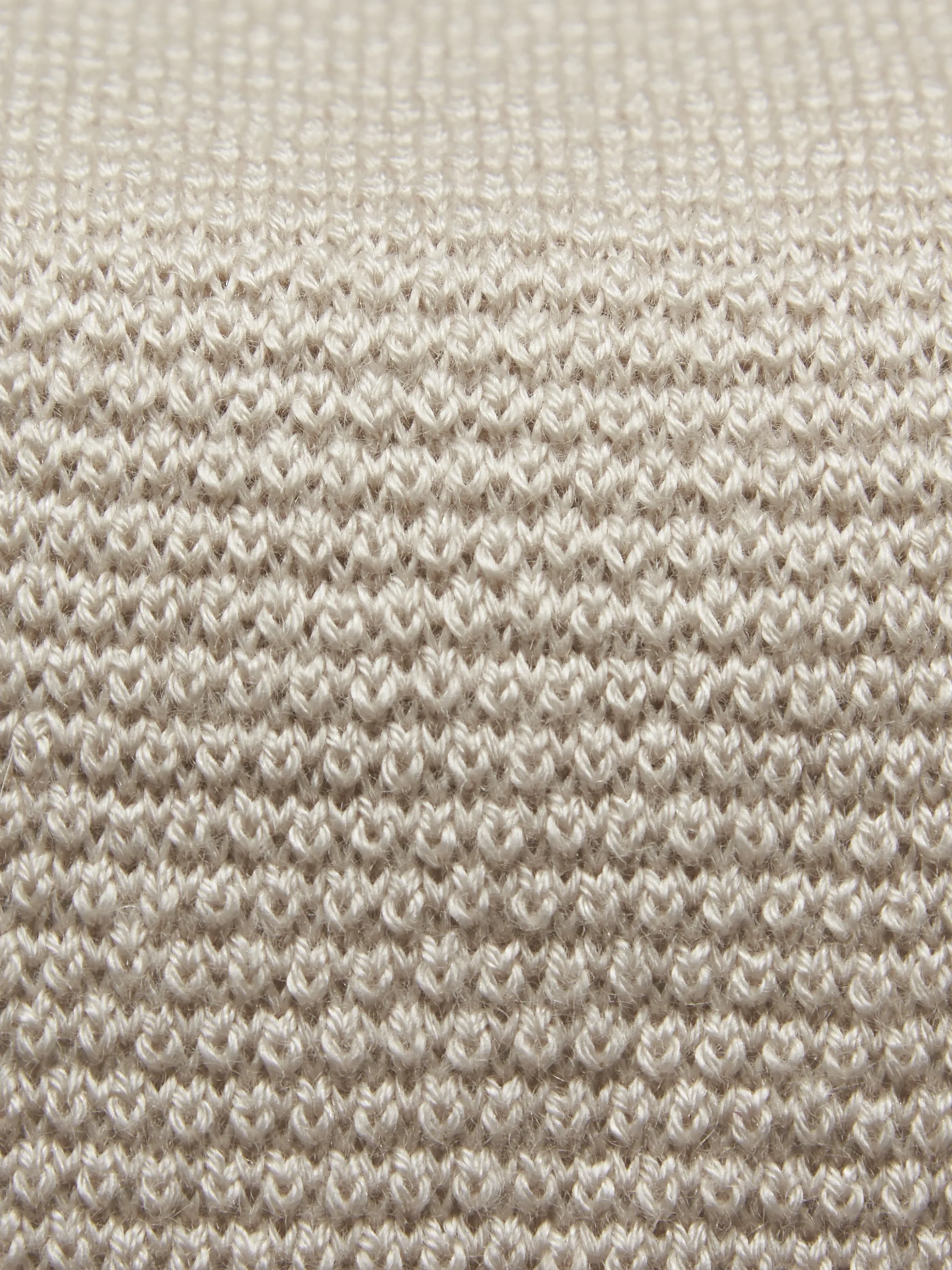 Ivory white knitted cashmere and silk tie