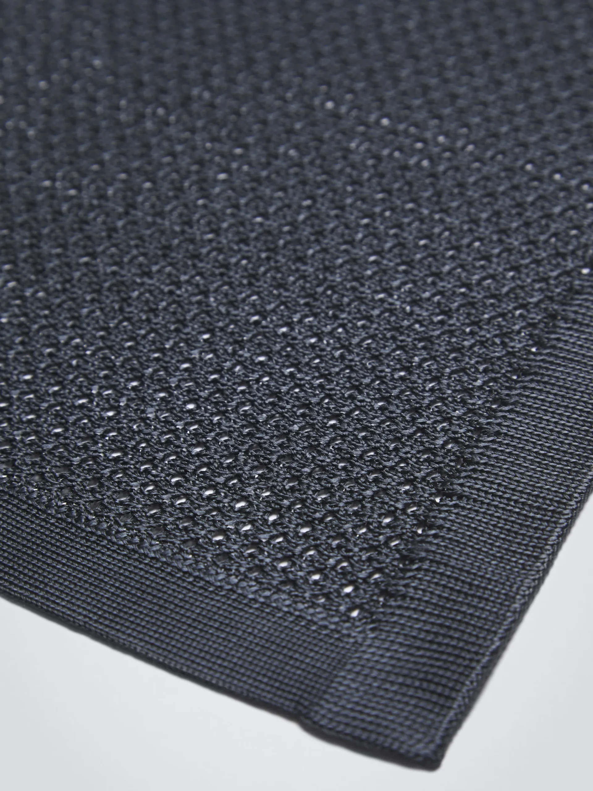 Midnight blue knitted silk pocket square