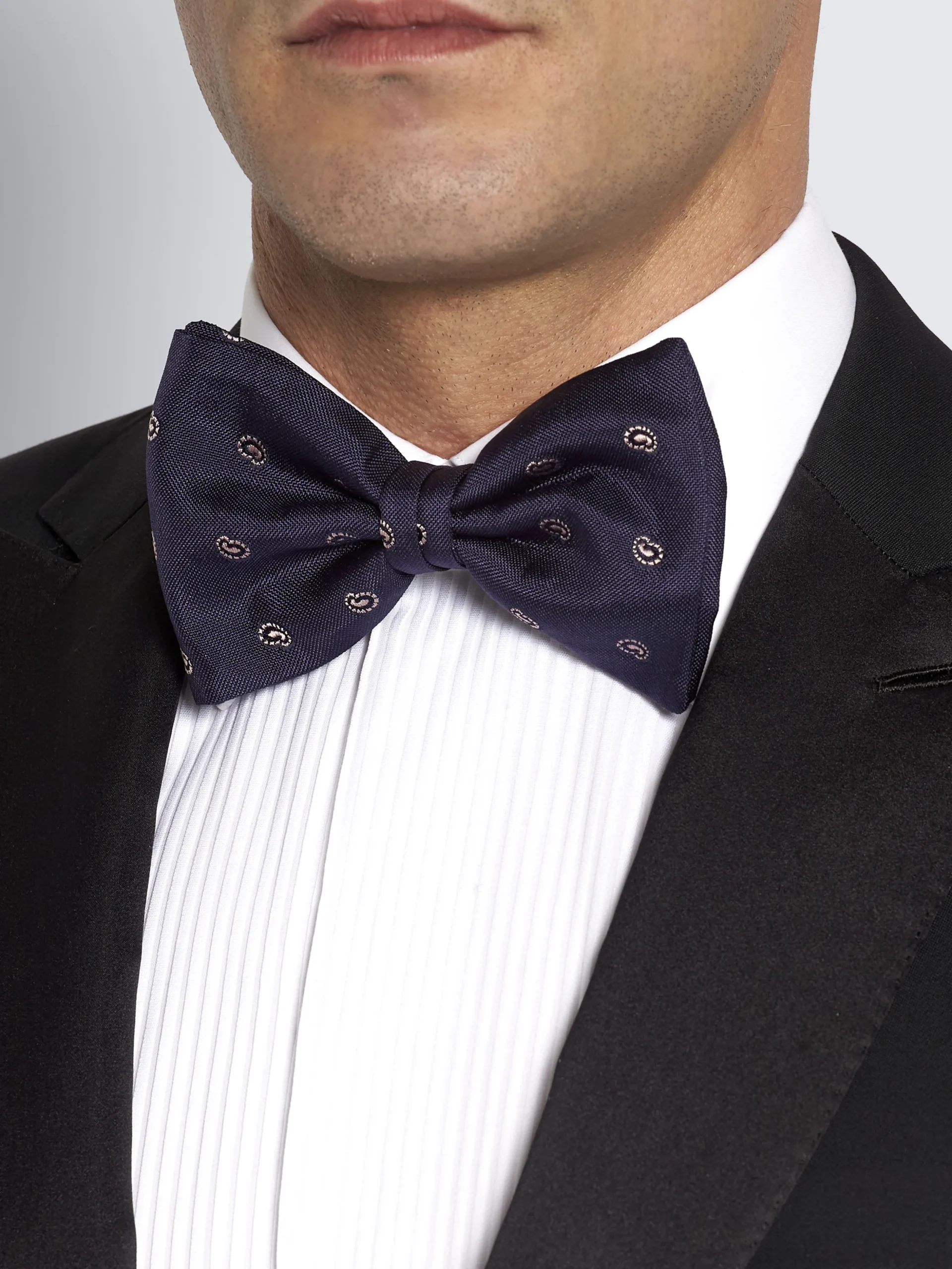 Midnight blue with beige paisley motif silk bow tie