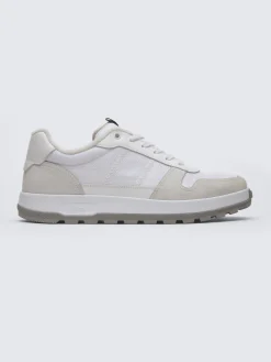 White Crossing sneakers